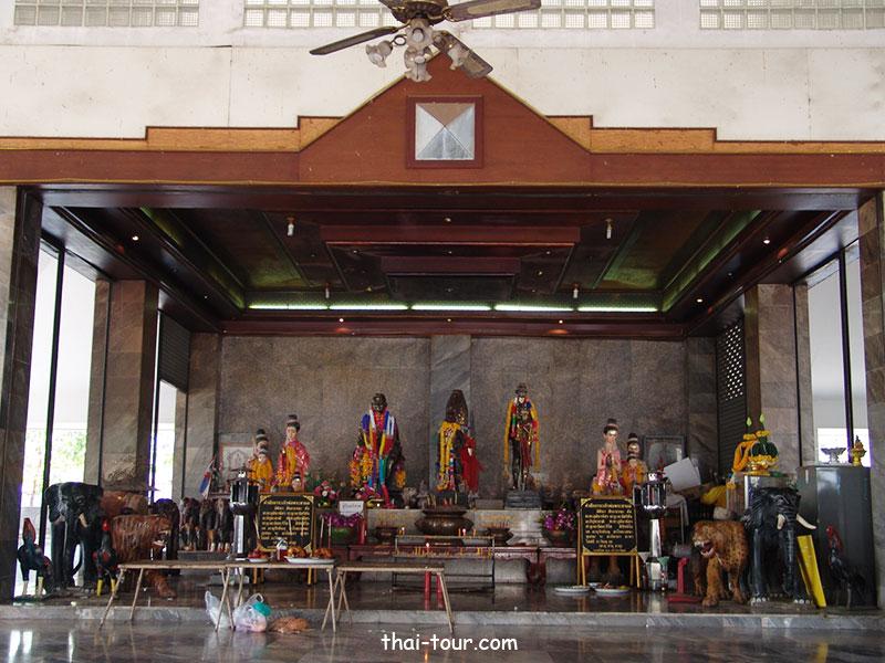 ศาลเจ้าพ่อพระยาแล ศาลเจ้าพ่อพระยาแล