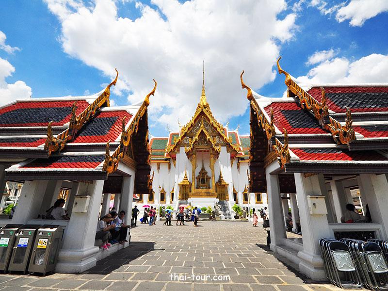 พระที่นั่งดุสิตมหาปราสาท พระที่นั่งดุสิตมหาปราสาท