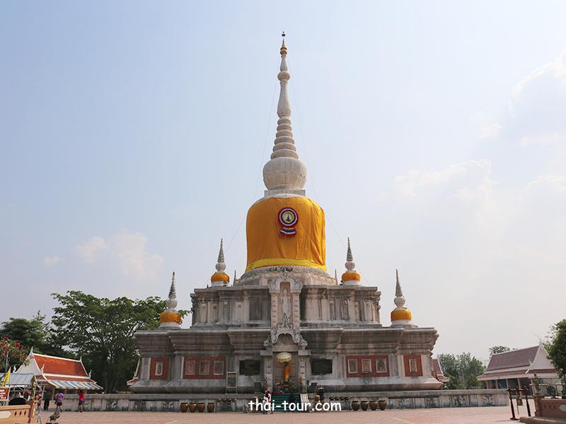 พระธาตุนาดูน พระธาตุนาดูน
