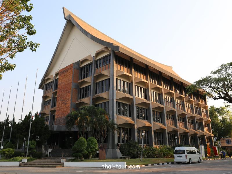 สถาบันวิจัยศิลปะและวัฒนธรรมอีสาน สถาบันวิจัยศิลปะและวัฒนธรรมอีสาน